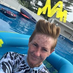 Meet your Posher, Dawn